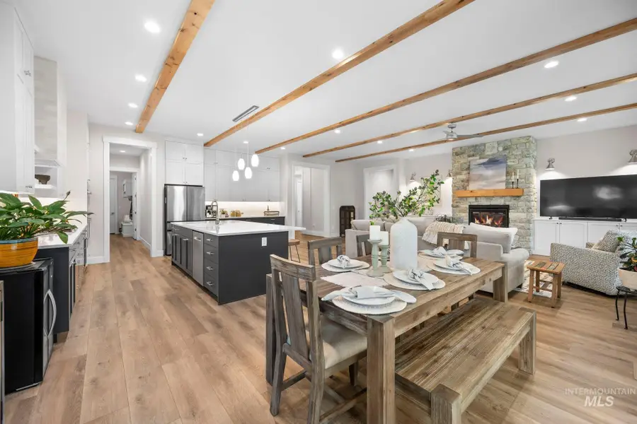 6334 Chateau Ct, Star, ID 83669 - #3