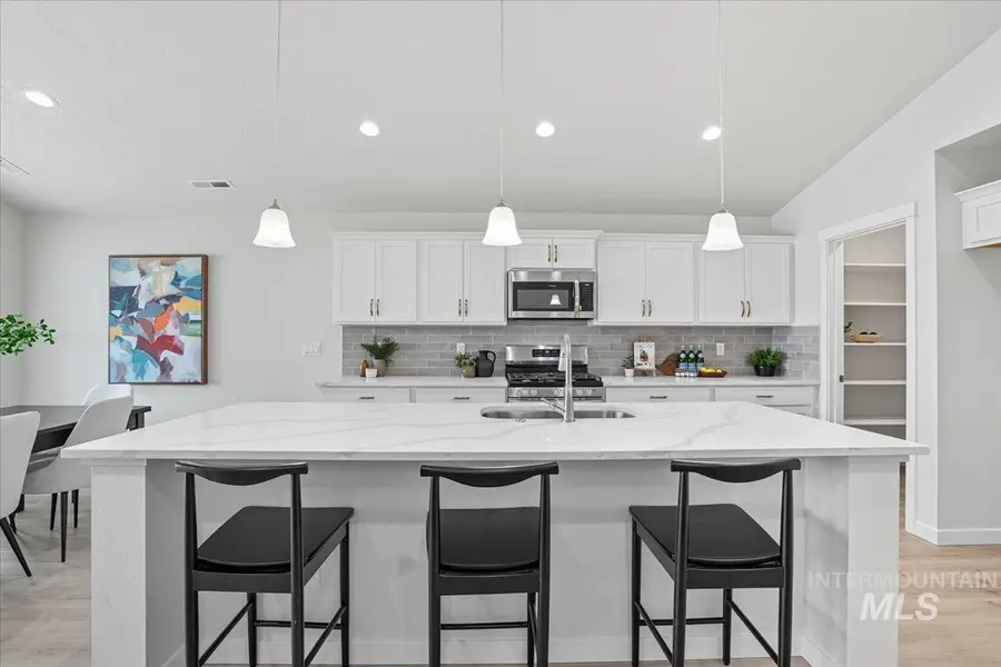 1802 Windhelm St, Caldwell, ID 83605 - #3