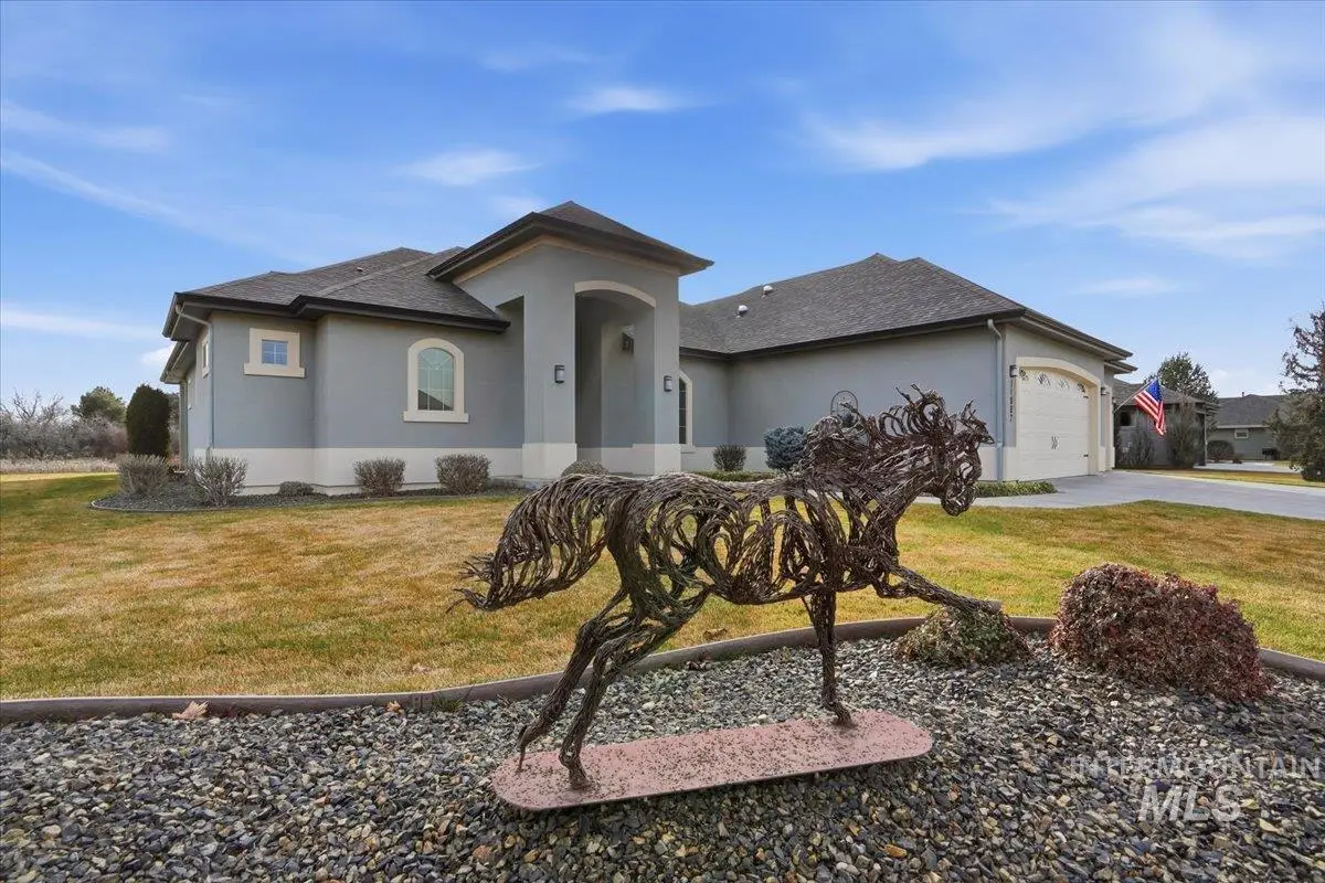 11887 W Pinewood River Lane, Star, ID 83669 - #1