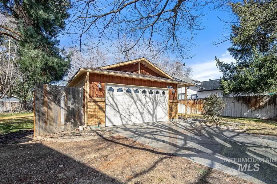 2719 N Aster Ave, Boise, ID 83704 - #2