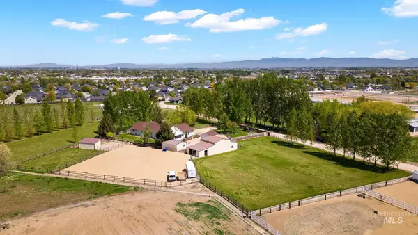 1401 Crane Ln, Kuna, ID 83634