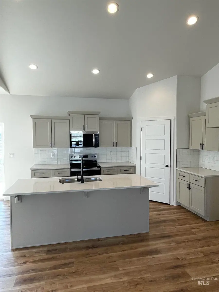 917 Quartz Rd, Kimberly, ID 83341 - #3