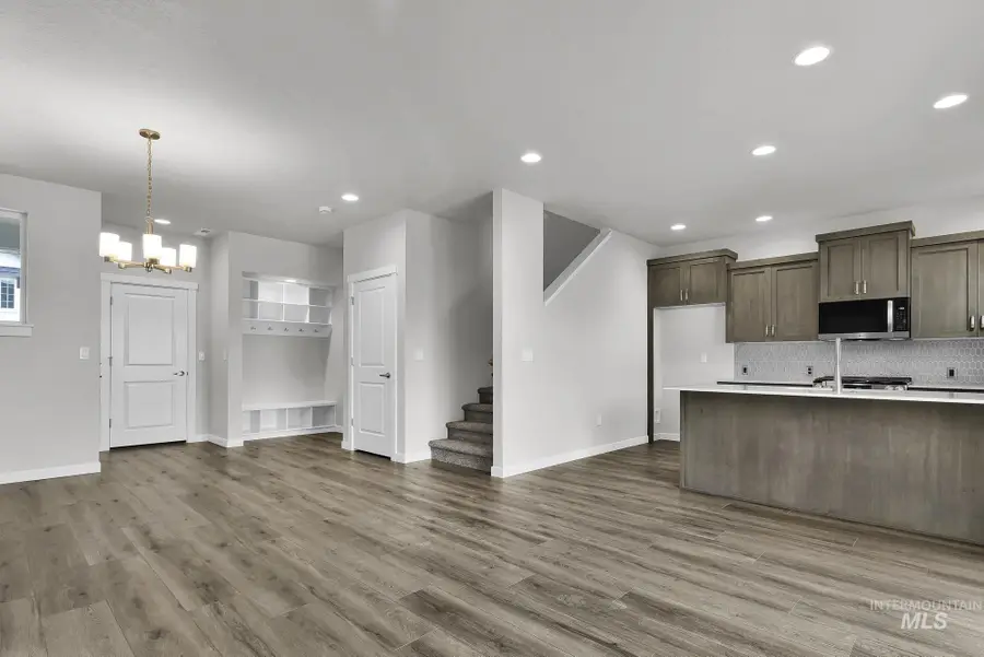 405 N Fritts Ave, Meridian, ID 83642 - #3