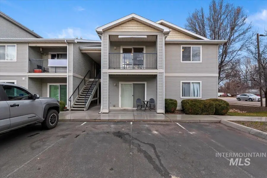 3323 N Lakeharbor Ln #204, Boise, ID 83703 - #2
