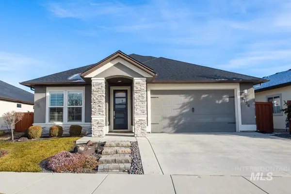 9736 W Wildbranch Drive, Star, ID 83669