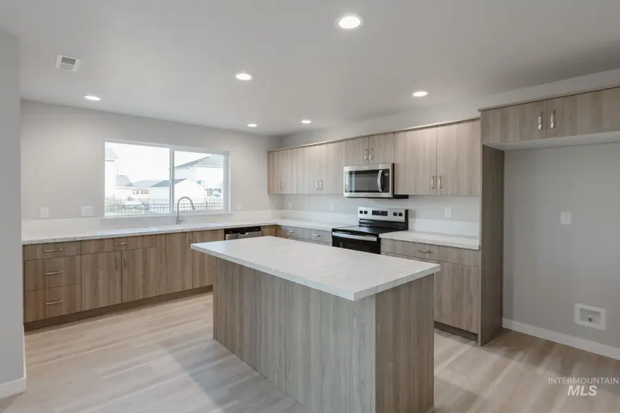 1557 Covington St, Middleton, ID 83644 - #3