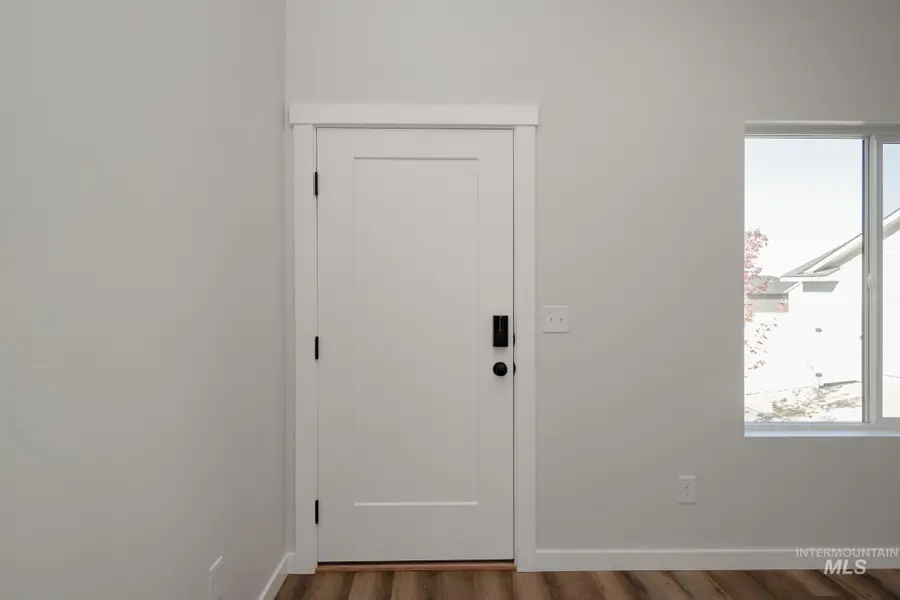 5490 S Bittercreek Ave, Meridian, ID 83642 - #2