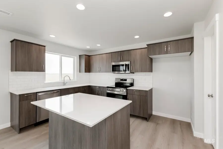 5433 S Bittercreek Ave, Meridian, ID 83642 - #3