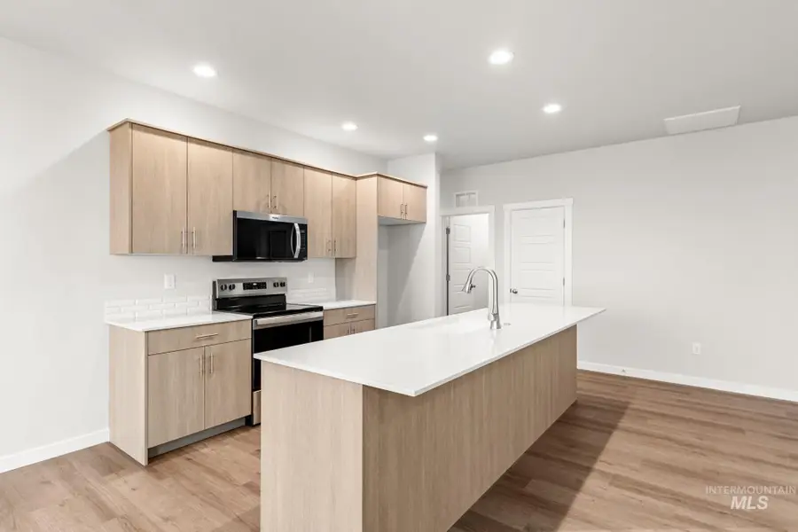 3868 W Amapola Dr, Meridian, ID 83642 - #3