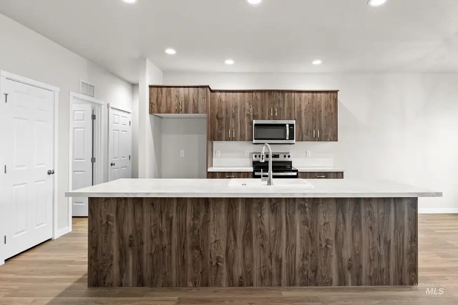 13670 Inman Ct, Caldwell, ID 83607 - #3