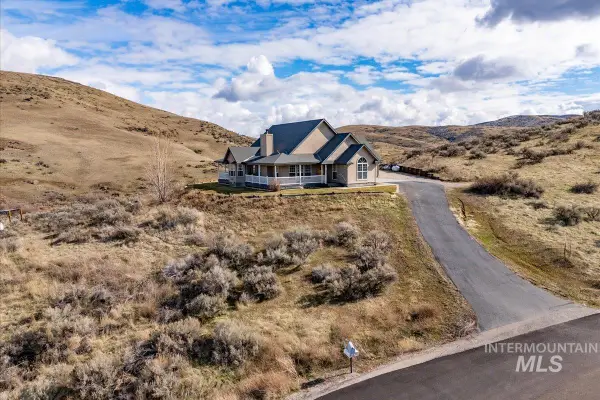 2132 Corral Road, Emmett, ID 83617