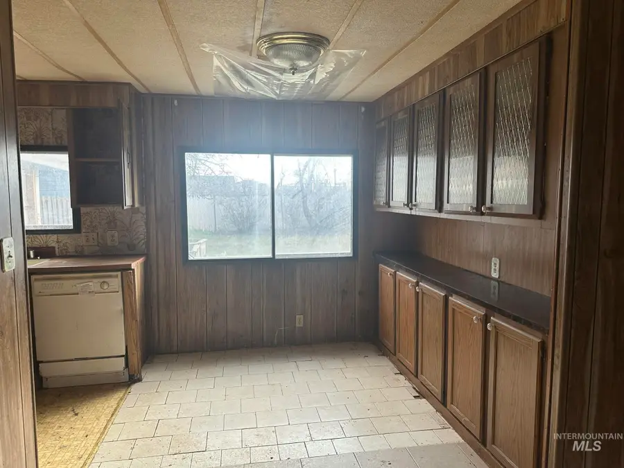 916 Victoria, Fruitland, ID 83619 - #2