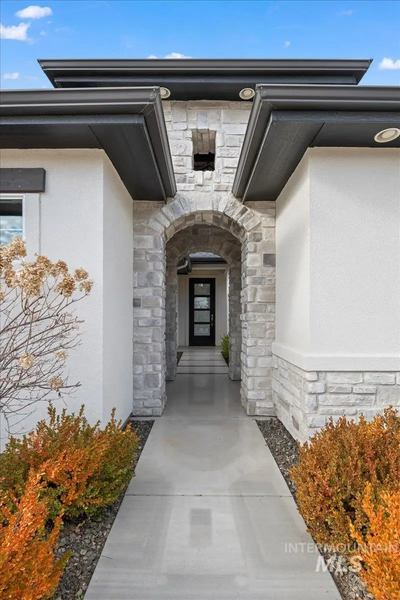 8154 W Decathlon Dr, Eagle, ID 83616 - #3