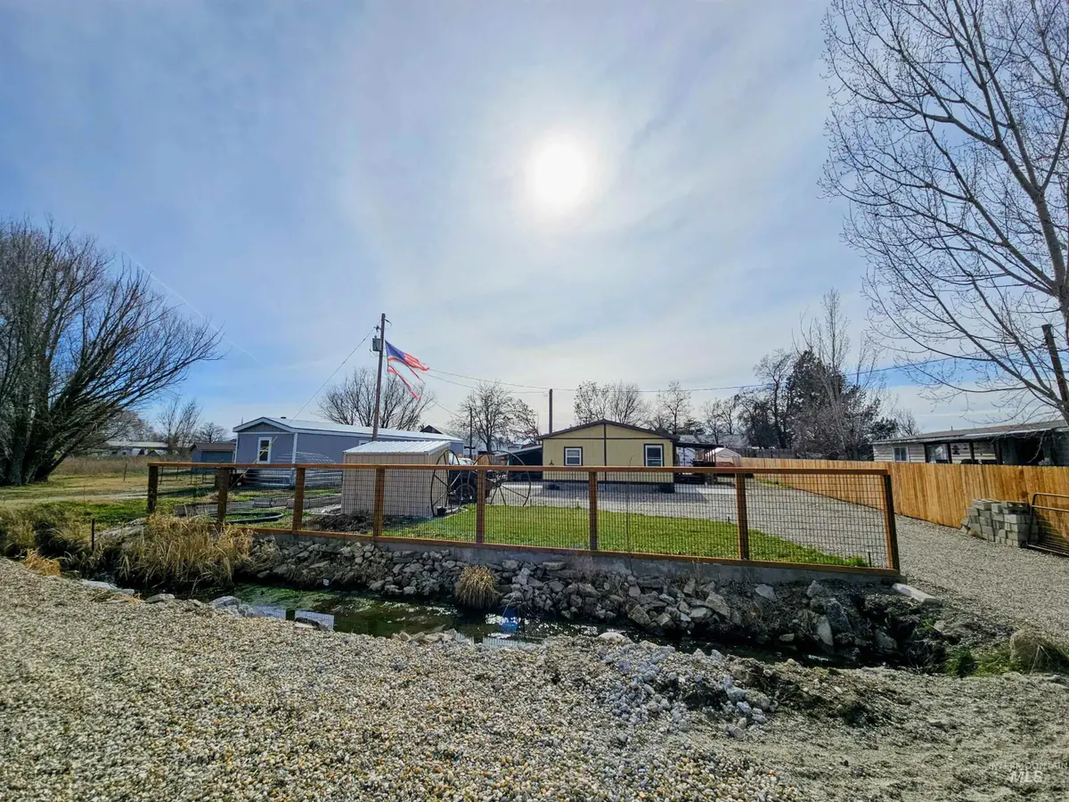 8392 Main St, Letha, ID 83636 - #1