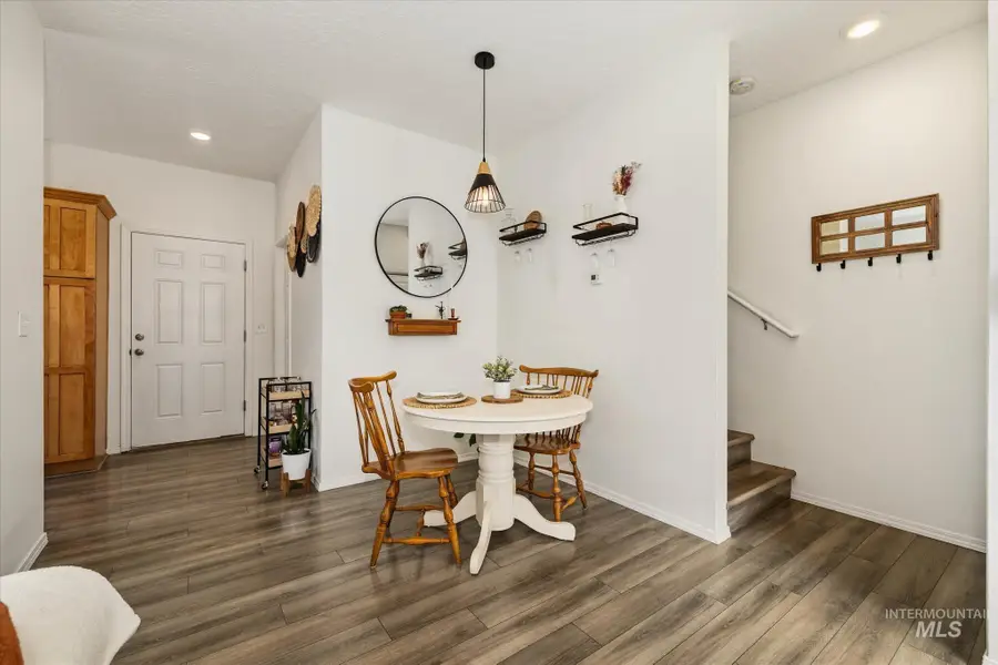 124 W Cherry Ave, Meridian, ID 83642 - #3