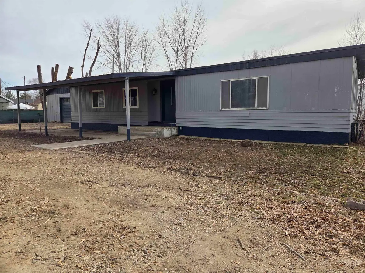 604 N Locust, Kuna, ID 83634 - #1