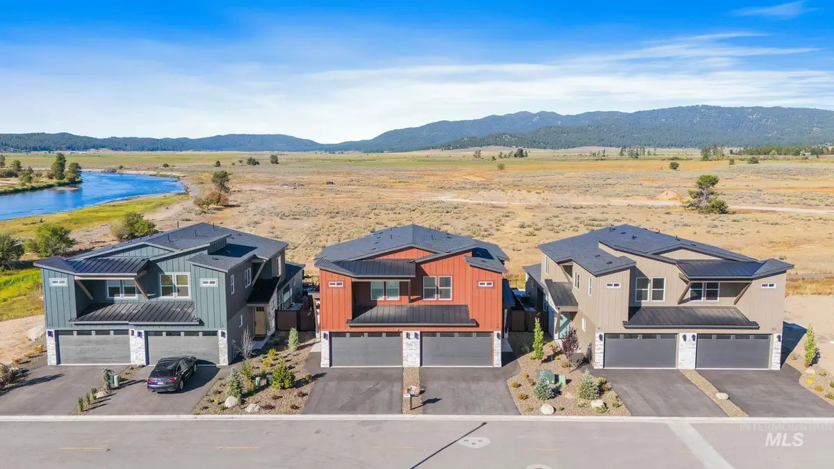 22 Bridger St, Cascade, ID 83611 - #1