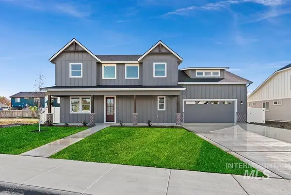 527 Hidden Mill Ct, Middleton, ID 83644