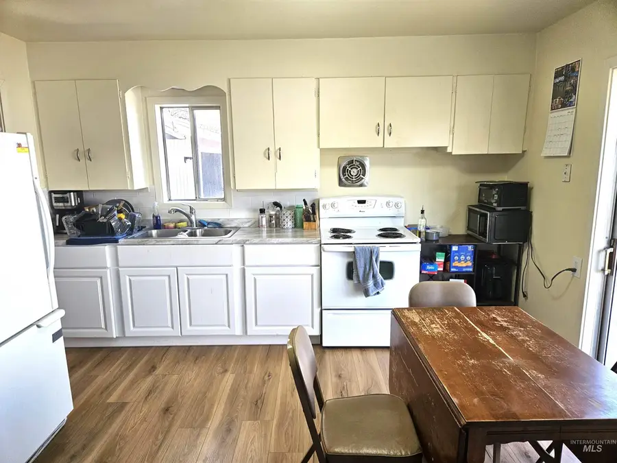 1407 & 1407 1/2 Burrell Ave, Lewiston, ID 83501 - #3
