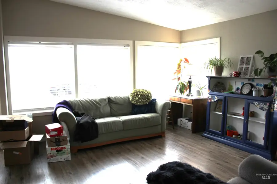 203 Foster Ave, Cottonwood, ID 83522 - #2