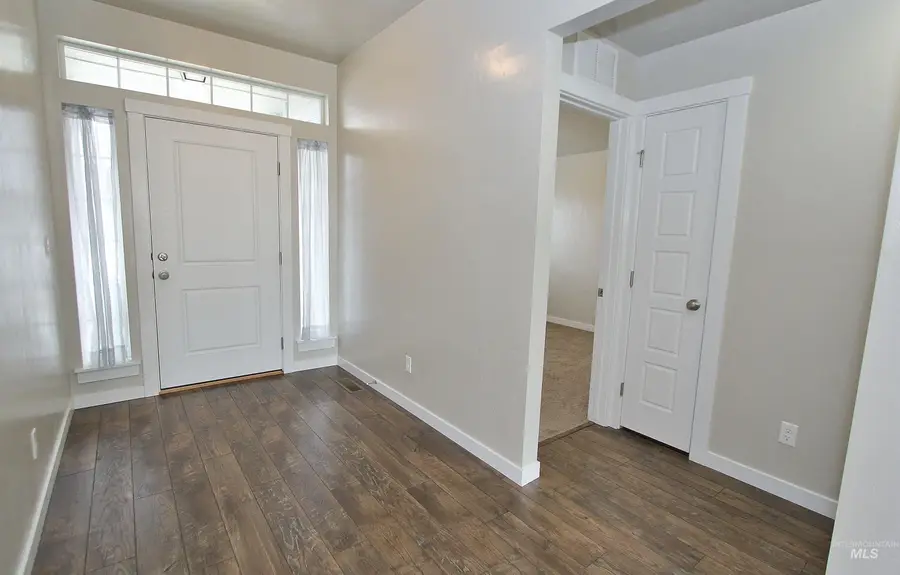 701 E Gannett Dr, Meridian, ID 83642 - #2