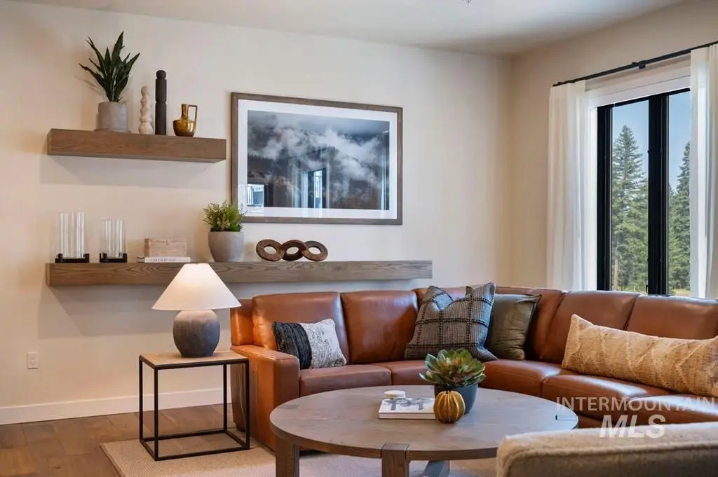 700 Village Drive #304, Donnelly, ID 83615 - #1