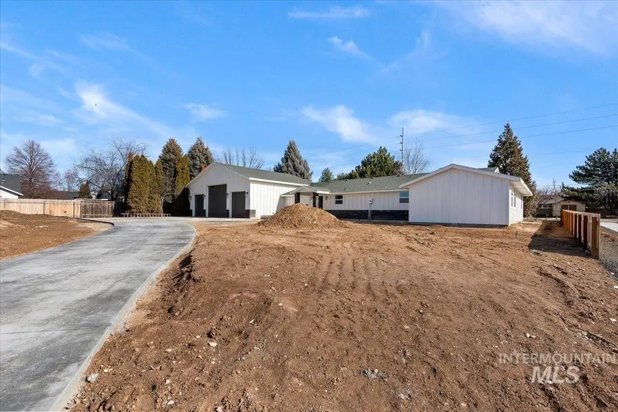 2435 N Black Cat Rd, Meridian, ID 83646 - #3