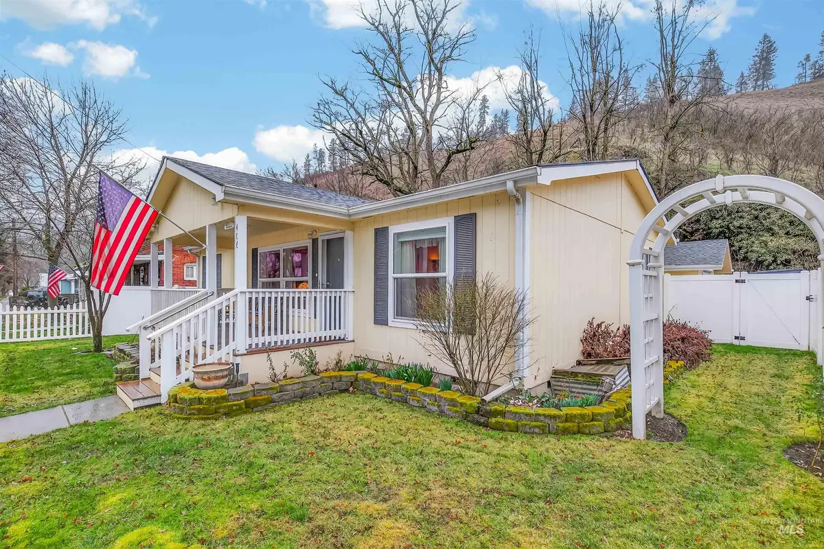 406 Main St, Kendrick, ID 83537 - #1