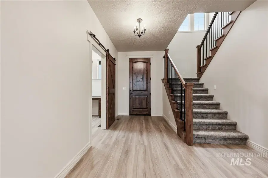 7800 W Flathead Lake St, Eagle, ID 83616 - #3