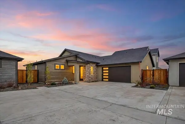 438 S Big Star Ln, Eagle, ID 83616