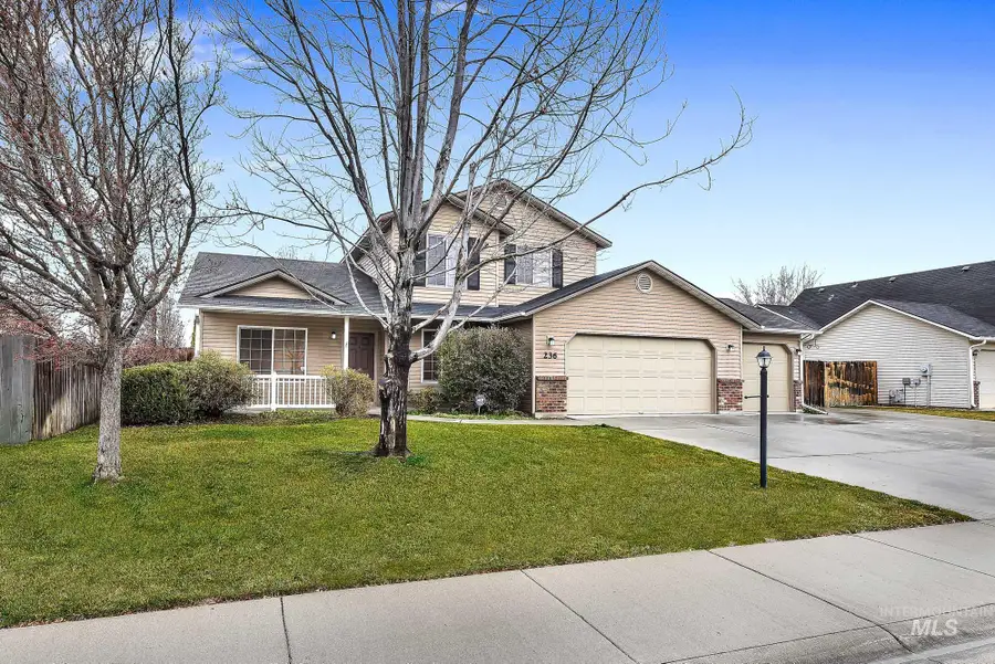 236 E Wythburn St, Kuna, ID 83634 - #3