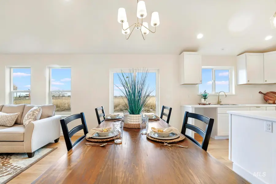 708 W Clark St, Paul, ID 83347 - #3