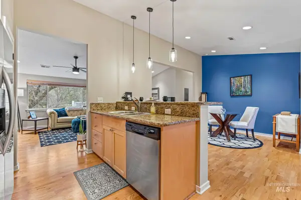 233 W Village Ln., Boise, ID 83702