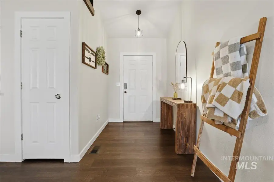 2613 S Canyon St, Nampa, ID 83686 - #3