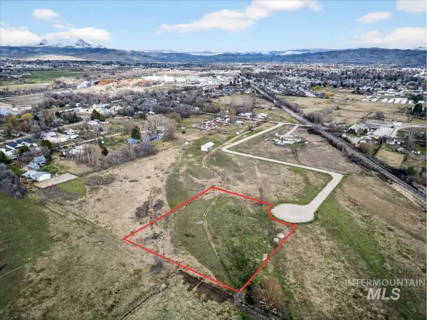 1530 Strum Lane, Emmett, ID 83617