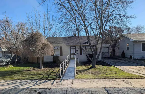 616 S Olive, Nampa, ID 83686