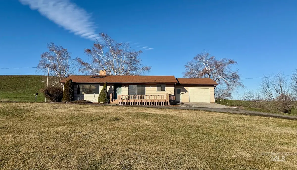 2280 Genesee Juliaetta Rd, Genesee, ID 83832 - #1