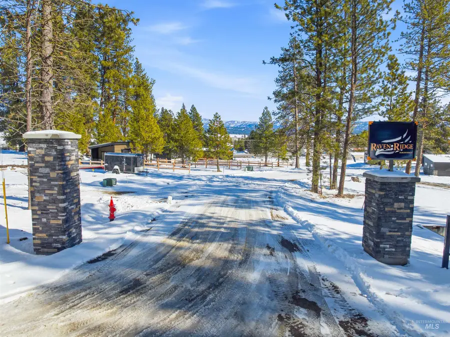 110 Raven Loop, Cascade, ID 83611 - #2