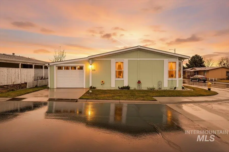 1907 W Flamingo Ave #100, Nampa, ID 83651 - #2