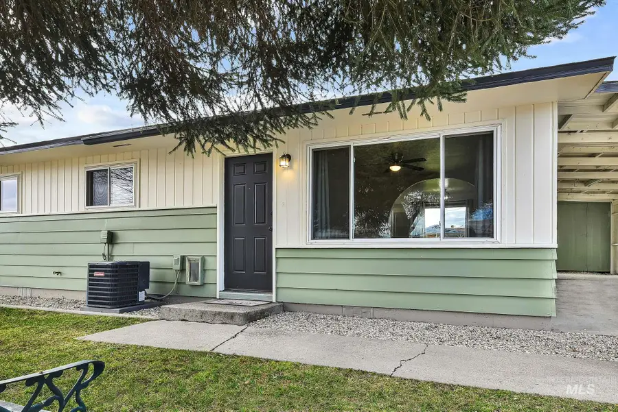 517 S Minnesota, Fruitland, ID 83619 - #2