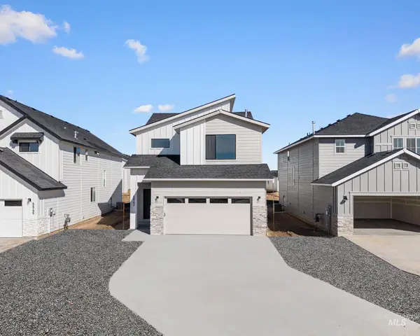 6642 W Black Butte Dr, Meridian, ID 83646