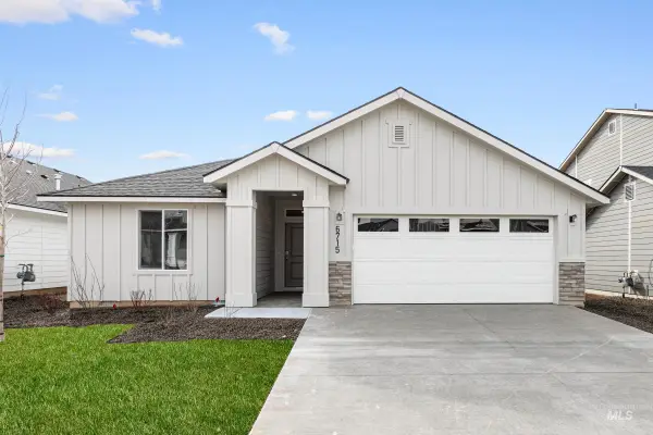 6715 W Redwood Creek Dr, Meridian, ID 83646