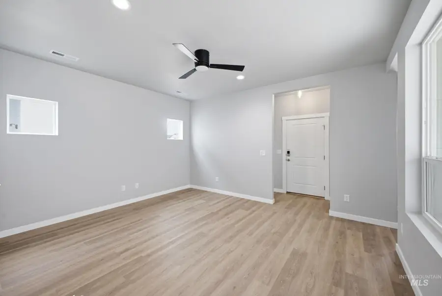 6728 W Redwood Creek Dr, Meridian, ID 83646 - #2