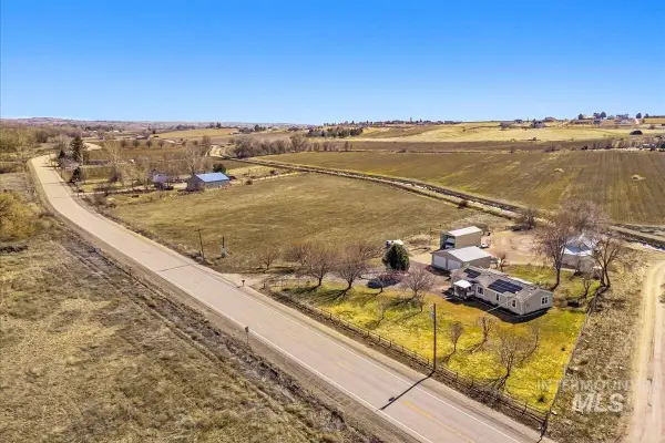 12571 Lake Shore Dr, Nampa, ID 83686