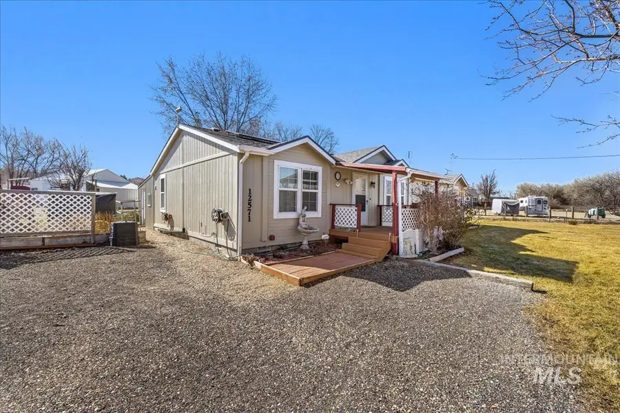 12571 Lake Shore Dr, Nampa, ID 83686 - #3