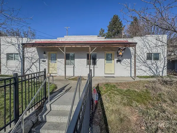 938/940 W A St, Moscow, ID 83843