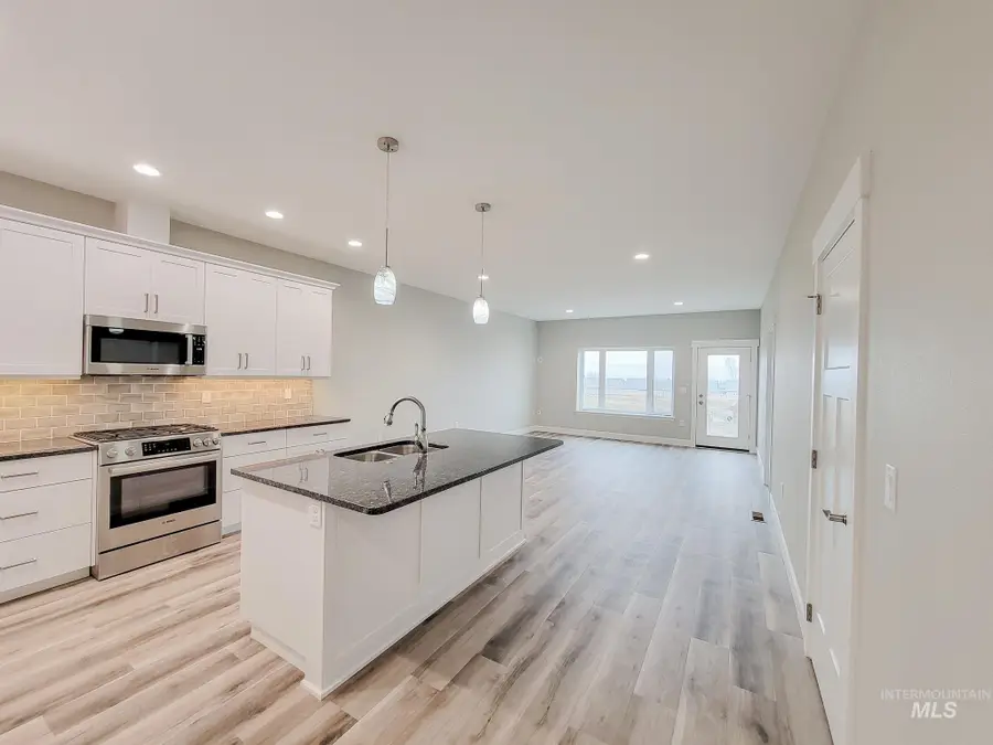 2113 Powers Ave #B, Lewiston, ID 83501 - #2