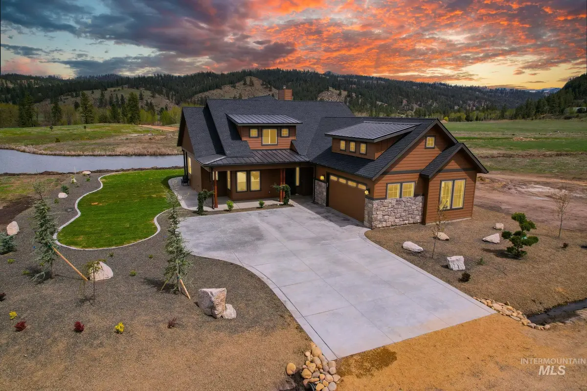 38 Singing Springs Way, Garden Valley, ID 83622 - #1