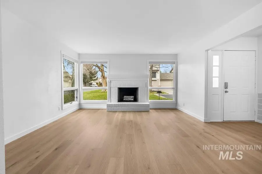 1561 E Lenz Ln, Boise, ID 83712 - #3