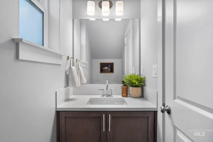 737 SW Mendenhall St #1/6, Mountain Home, ID 83647 - #3